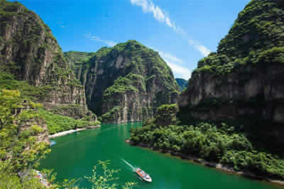 Longqing Gorge