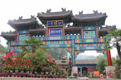 Hongluo Temple