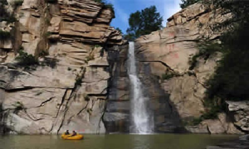 Black Dragon Pond Beijing – A Hidden Gem of Nature and Myth Just Outside the City