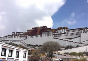 14 Days Beijing Xian Lhasa Chengdu Shanghai Budget Tour