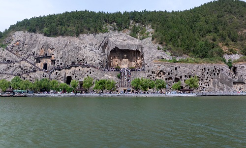Comprehensive 2-Day Luoyang Heritage Tour Featuring Longmen Grottoes and Shaolin Temple