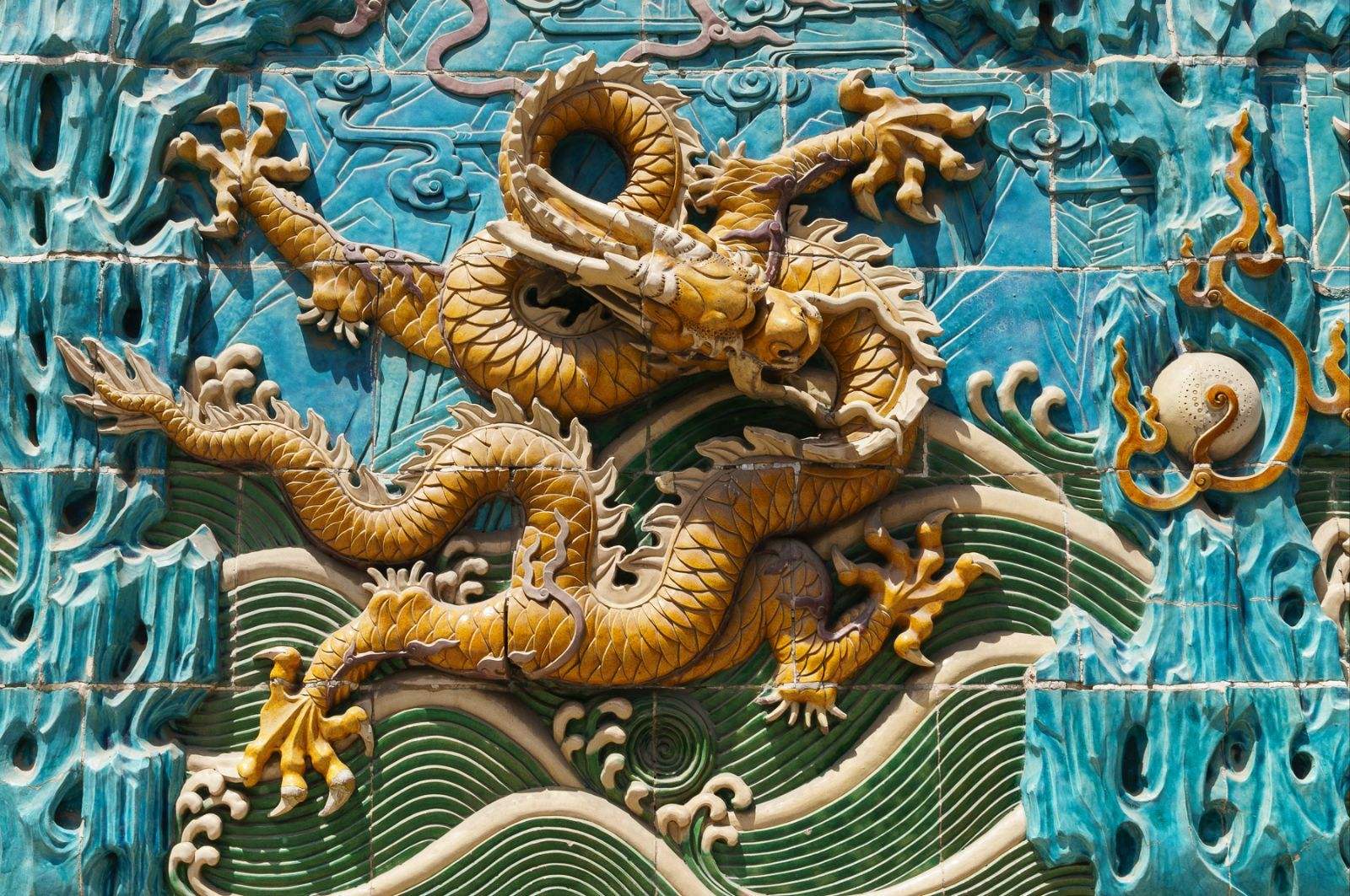 beihai park dragon_07.jpg