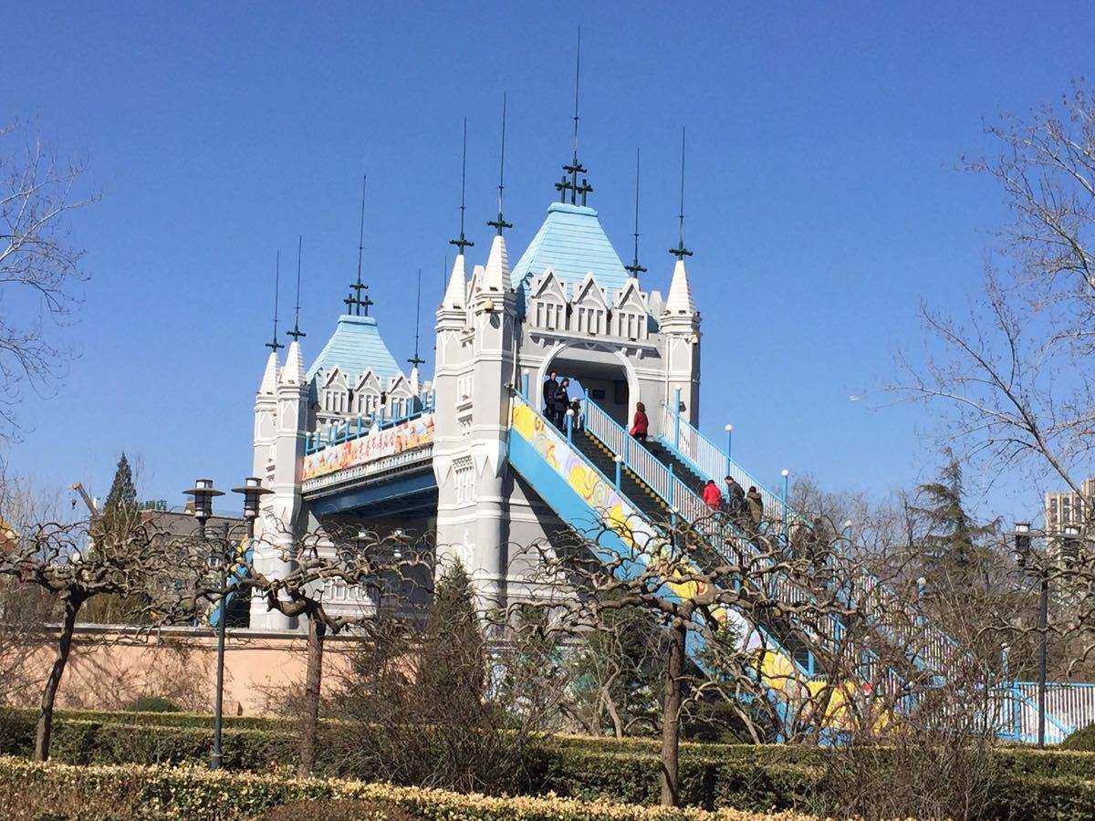 Shijingshan_Amusement_Park_1.jpg