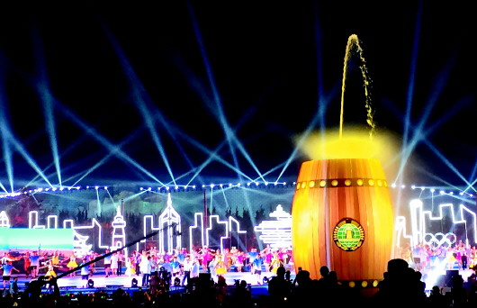 qingdao beer festival_03.jpg