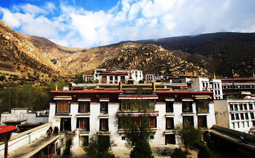 Drepung_Monastery.jpg