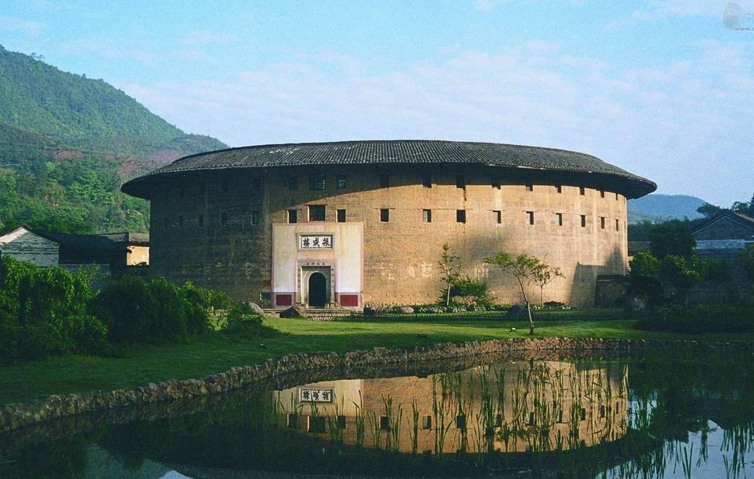 Fujian Tulou-china private tours_01.jpg