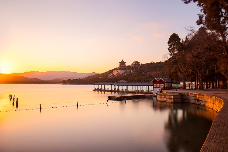 sunset at kunming lake.jpg