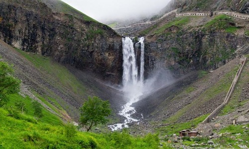 Changbai-Waterfall