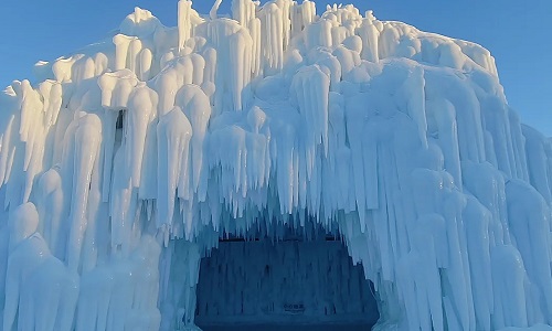 Waterfall-Winter