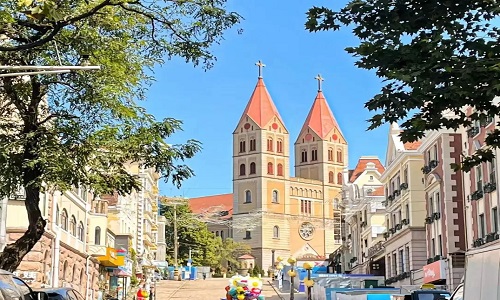 Cathedral-Visit-Qingdao