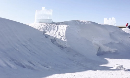 Ice-And-Snow-Festival