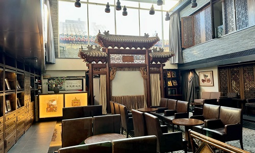 Shadow-Art-Performance-Hotel