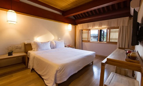 Wtown-Yuantong-Tower-Courtyard-Theme-Hotel