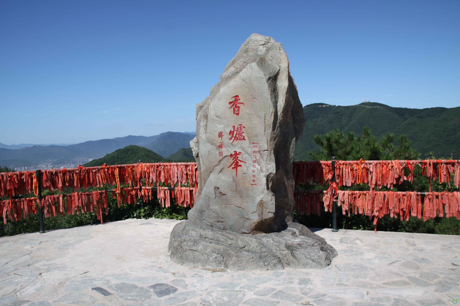 fragrant-hill-xianglu-peak